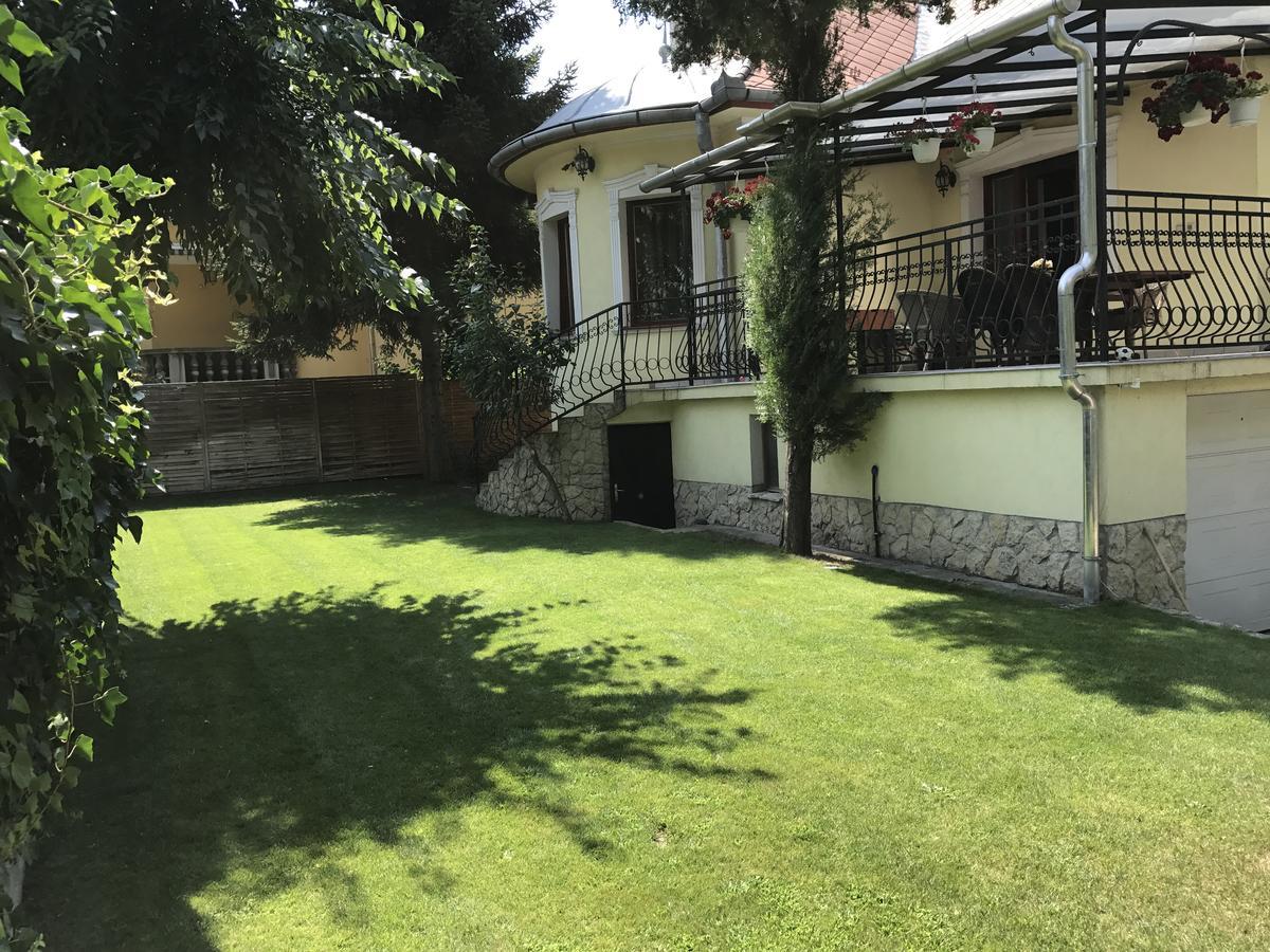 Palma Villa In City Park Budapest - Semi Suteren Экстерьер фото