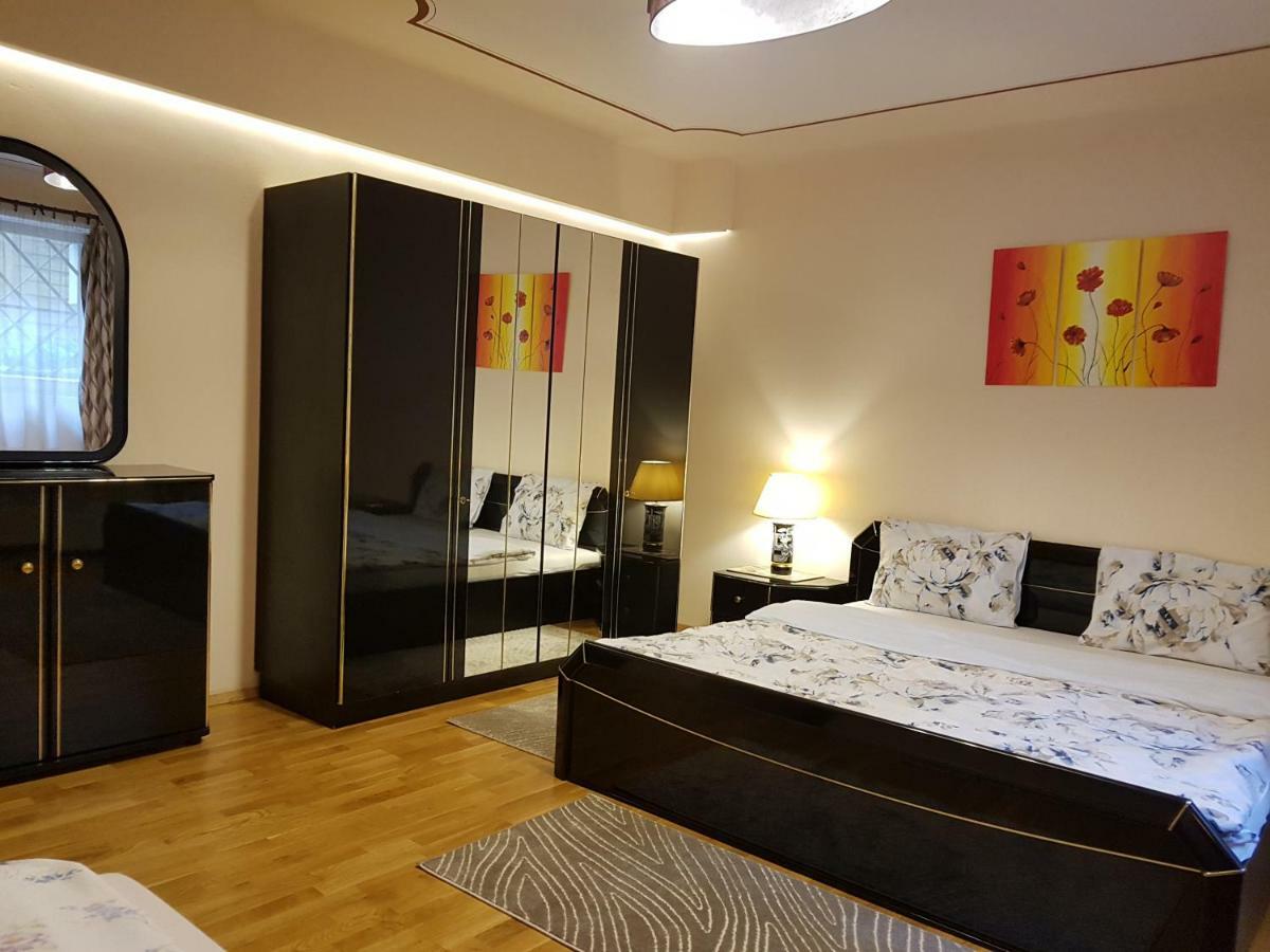 Palma Villa In City Park Budapest - Semi Suteren Экстерьер фото